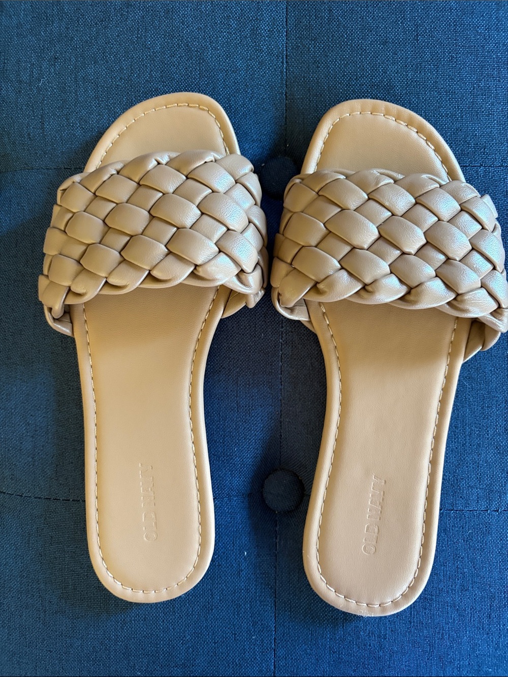 Old Navy Woven Slide Sandals in Beige - Women Size 7